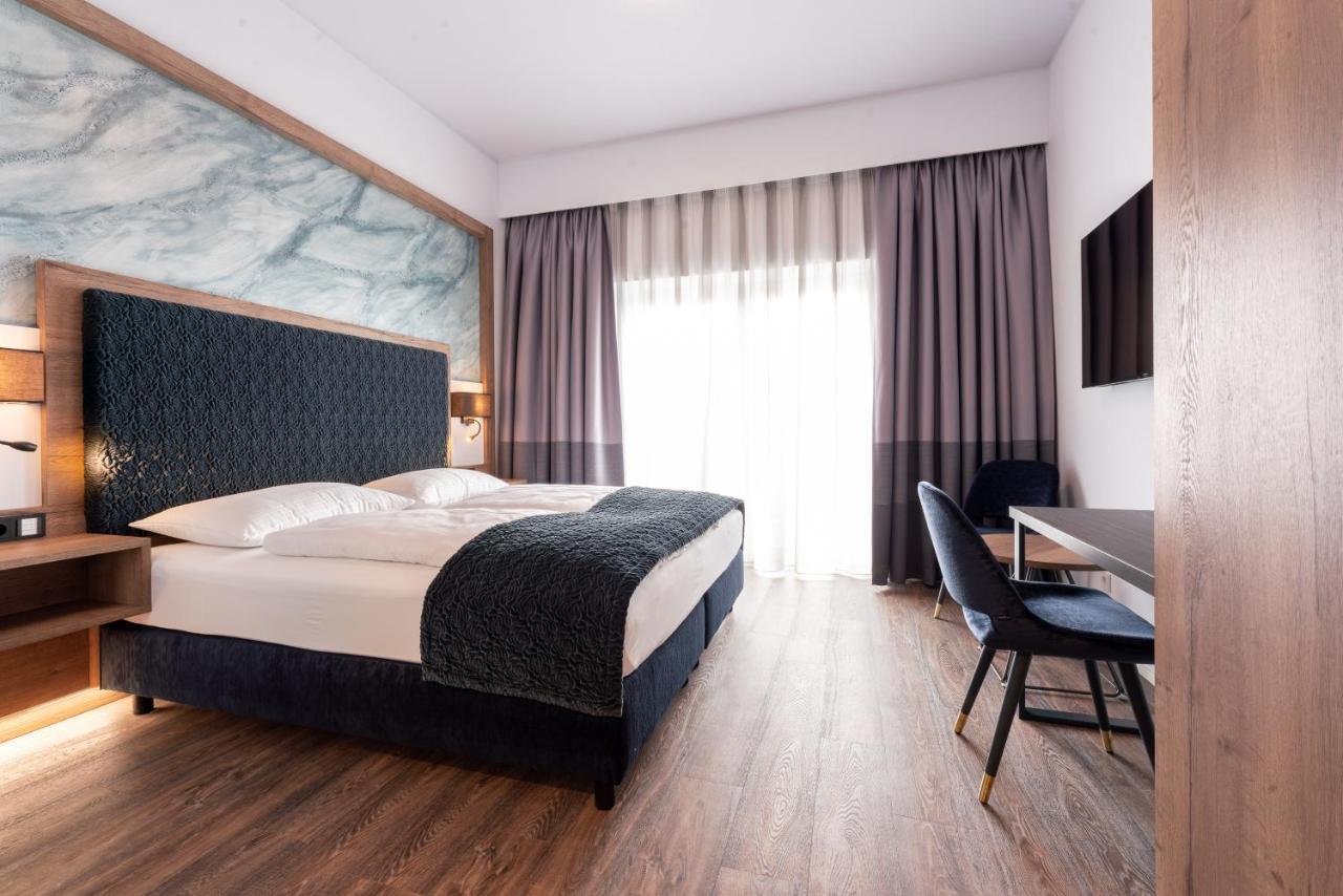 Hotel Traunfall Viecht ภายนอก รูปภาพ